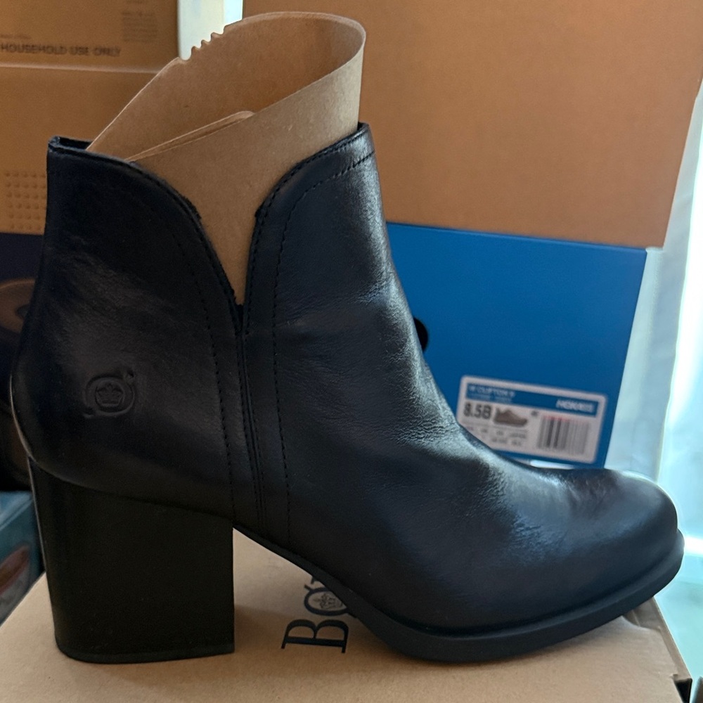Born Olivia Black Leather Ankle Booties New, Never Worn